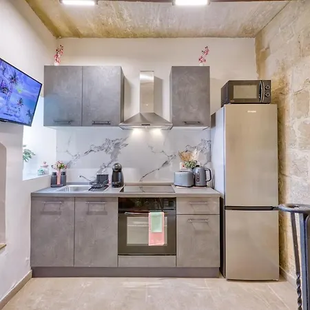 Jade - Stylish Hideaway 別荘 Żabbar